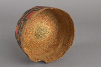 Tlingit%20artist%2C%20%3Cb%3E%3Ci%3E%20Rattletop%20Basket%3C%2Fi%3E%3C%2Fb%3E%2C%20ca.%201920%2C%20spruce%20root%2C%20grasses%2C%20and%20commercial%20dyes%2C%20The%20Elizabeth%20Cole%20Butler%20Collection%2C%20no%20known%20copyright%20restrictions%2C%202013.1.36a%2Cb